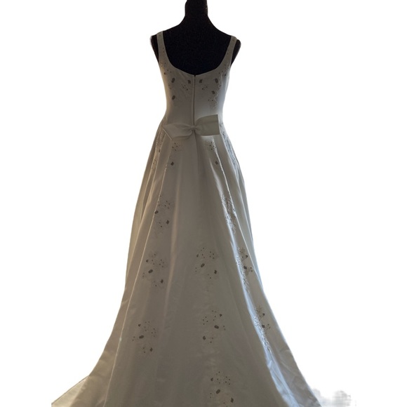 🤍Custom tailored dress/# 0011 - Picture 12 of 16